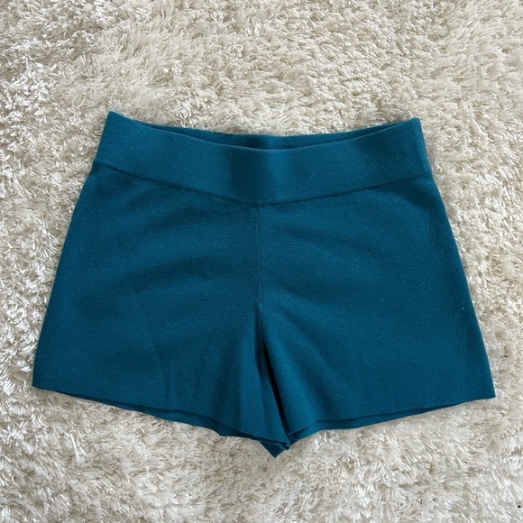 NWT Supersoft Sweater Short - Picture 3 of 3